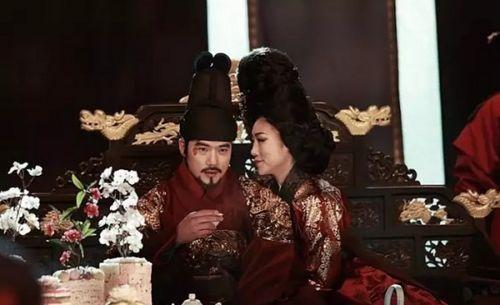 韩国电影奸.臣,奸臣的逆袭之路