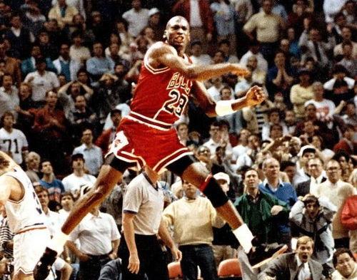乔丹经典视频,乔丹经典视频背后的辉煌瞬间