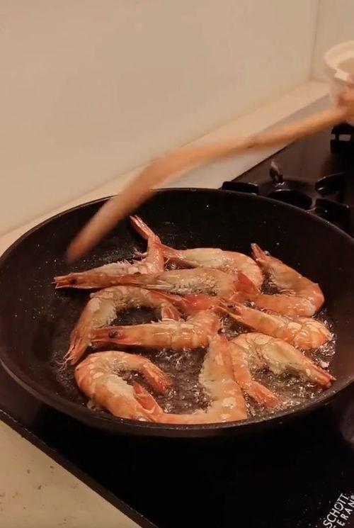做虾视频,家常美味，轻松学会
