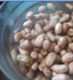 炒花生视频,一炒即成的美味诱惑