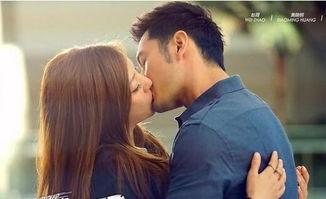 男女吻吻床戏,浪漫床戏中的爱情火花