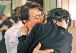 陈奕迅刘若英床戏,情感纠葛下的激情火花