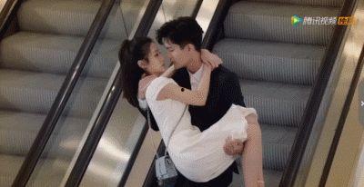 2019吻戏床戏,激情四溢的浪漫瞬间