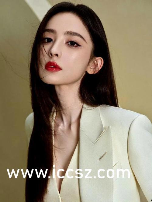 爆黑料明星吃瓜,揭秘爆黑料明星背后的真相