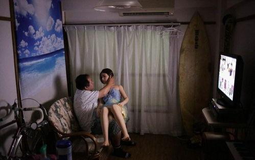 日本充气娃实战,现实版“娃娃亲”的奇幻生活体验